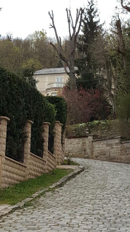 La Source De Bougival